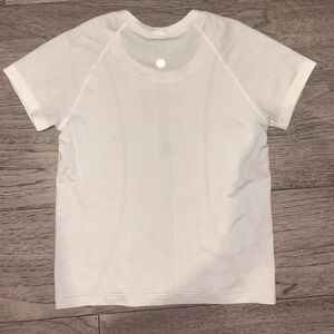 White Lululemon swiftly tech short sleeve